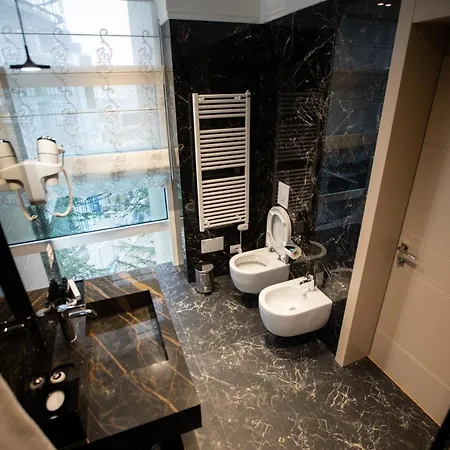 Seven Luxury Suites Tirana Exterior photo