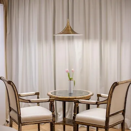 Seven Luxury Suites Tirana Exterior photo