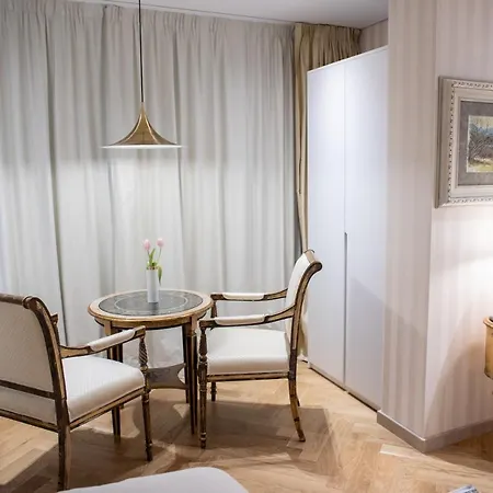 Seven Luxury Suites Tirana Exterior photo